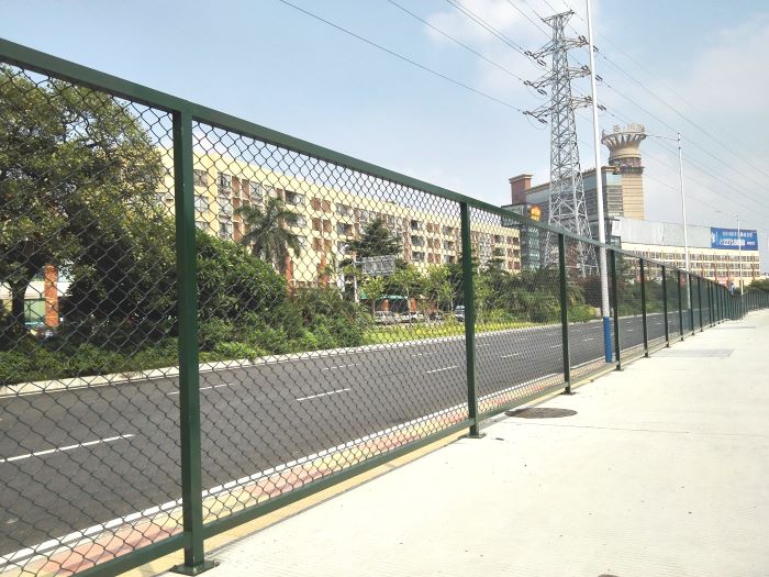 廣東護欄,東莞護欄,圍墻護欄,陽臺護欄,安全防護欄