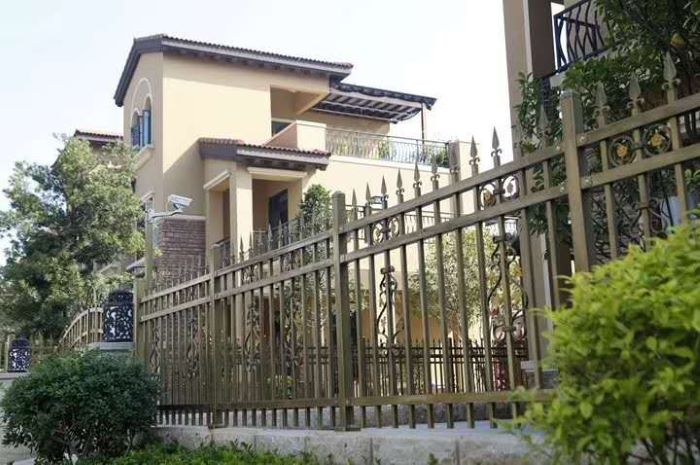 廣東護欄,東莞護欄,圍墻護欄,陽臺護欄,安全防護欄