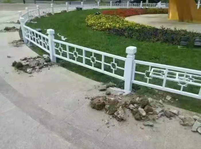 廣東護(hù)欄,東莞護(hù)欄,圍墻護(hù)欄,陽臺護(hù)欄,安全防護(hù)欄